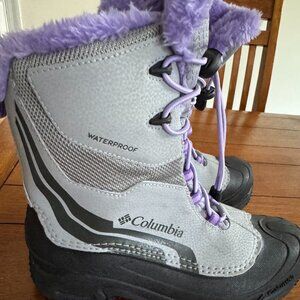 Columbia Snow Boots Size 7 Youth / Womens